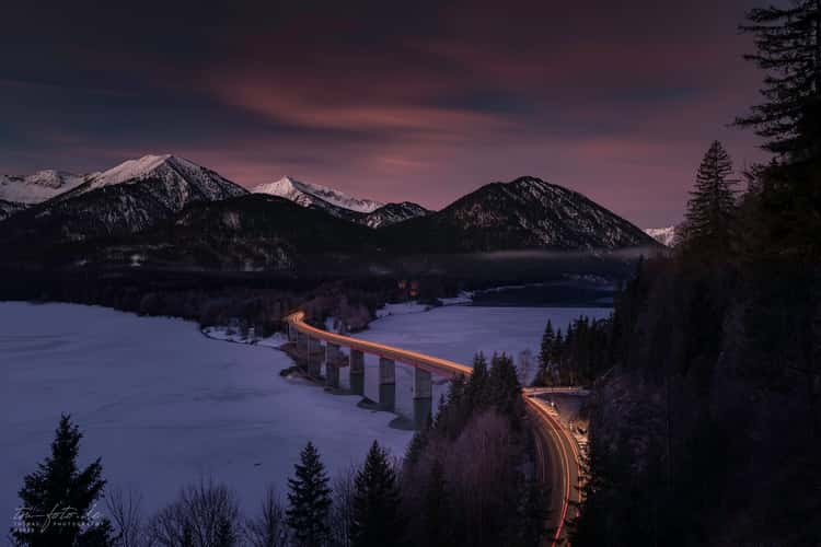Sylvensteinstausee with the Faller-Klamm-Bridge