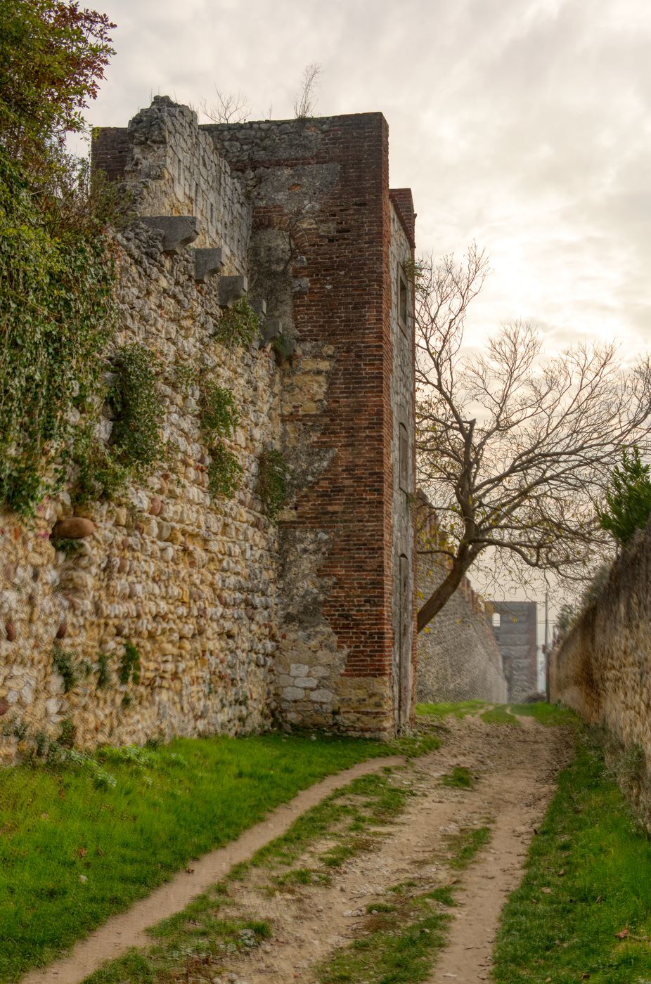 Bastione Mura 1, Italy