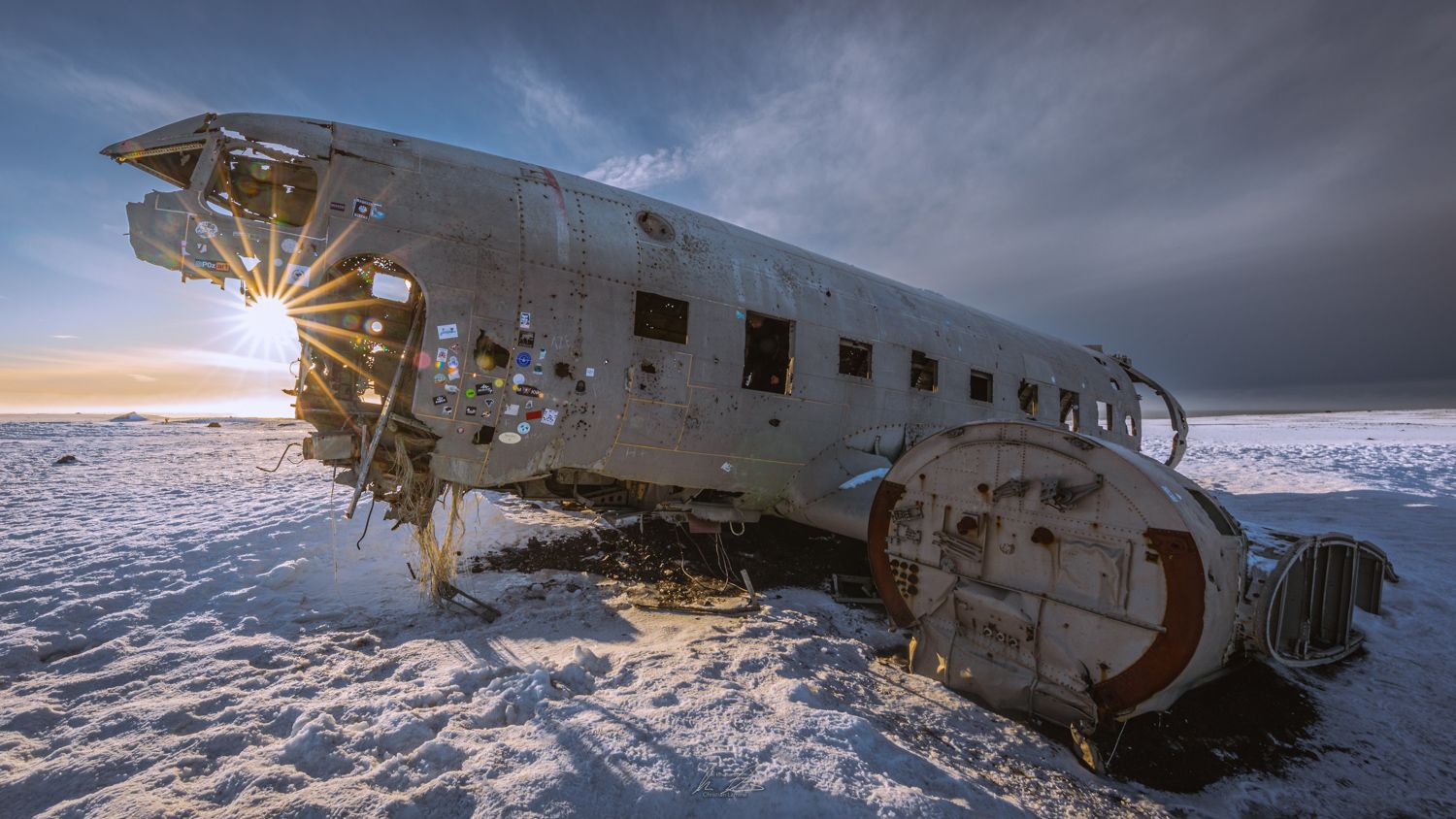 Solheimasandur Plance Wreck from the front, Iceland