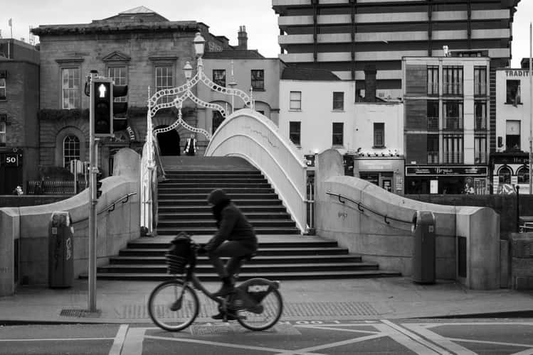 Ha'penny Bridge, Dublin.