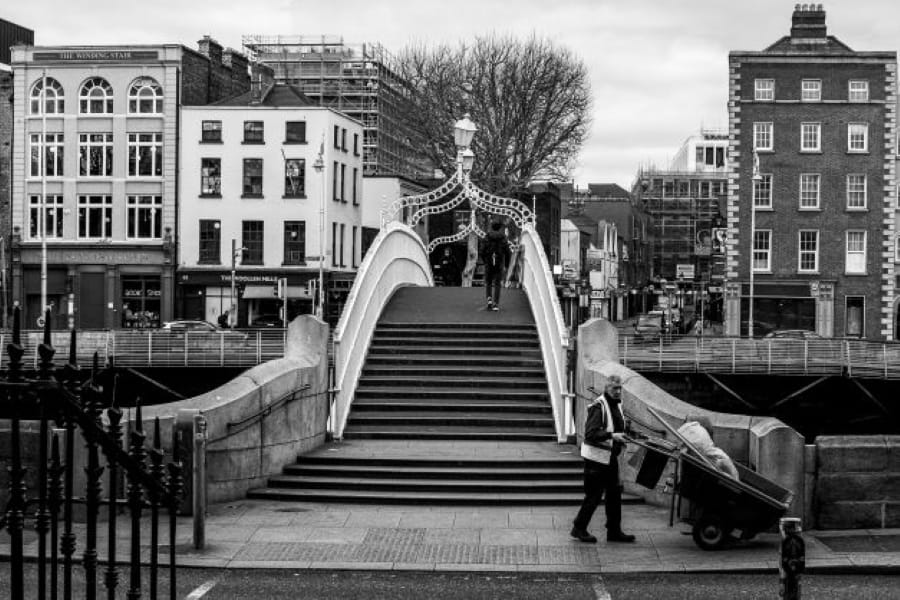 Ha'penny Bridge, Dublin., Ireland