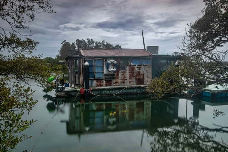 House Boat 'Mayday' Tea Gardens, North Coast NSW