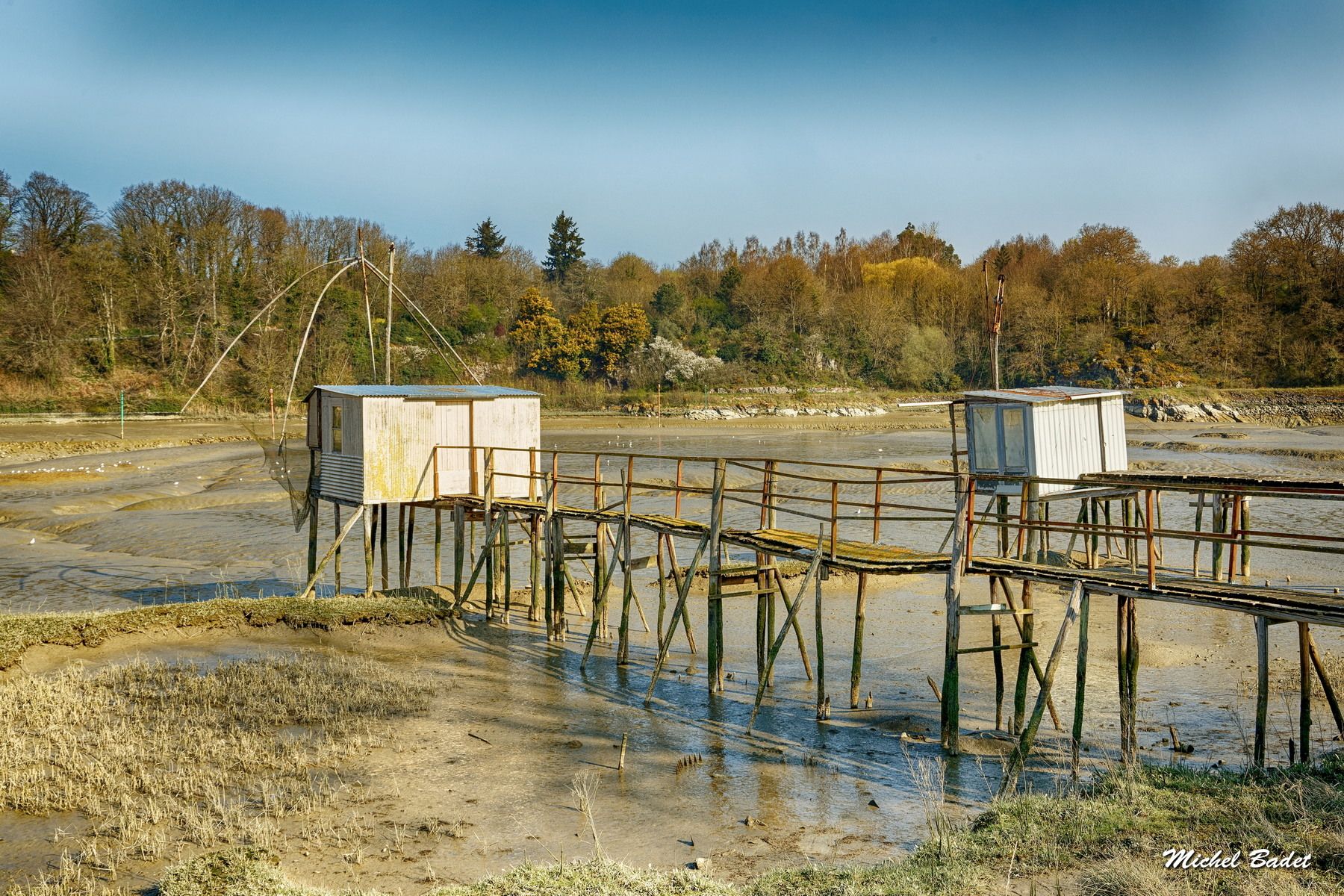 La Rance - Les cabanes à carrelets et the sheepwrecks, France