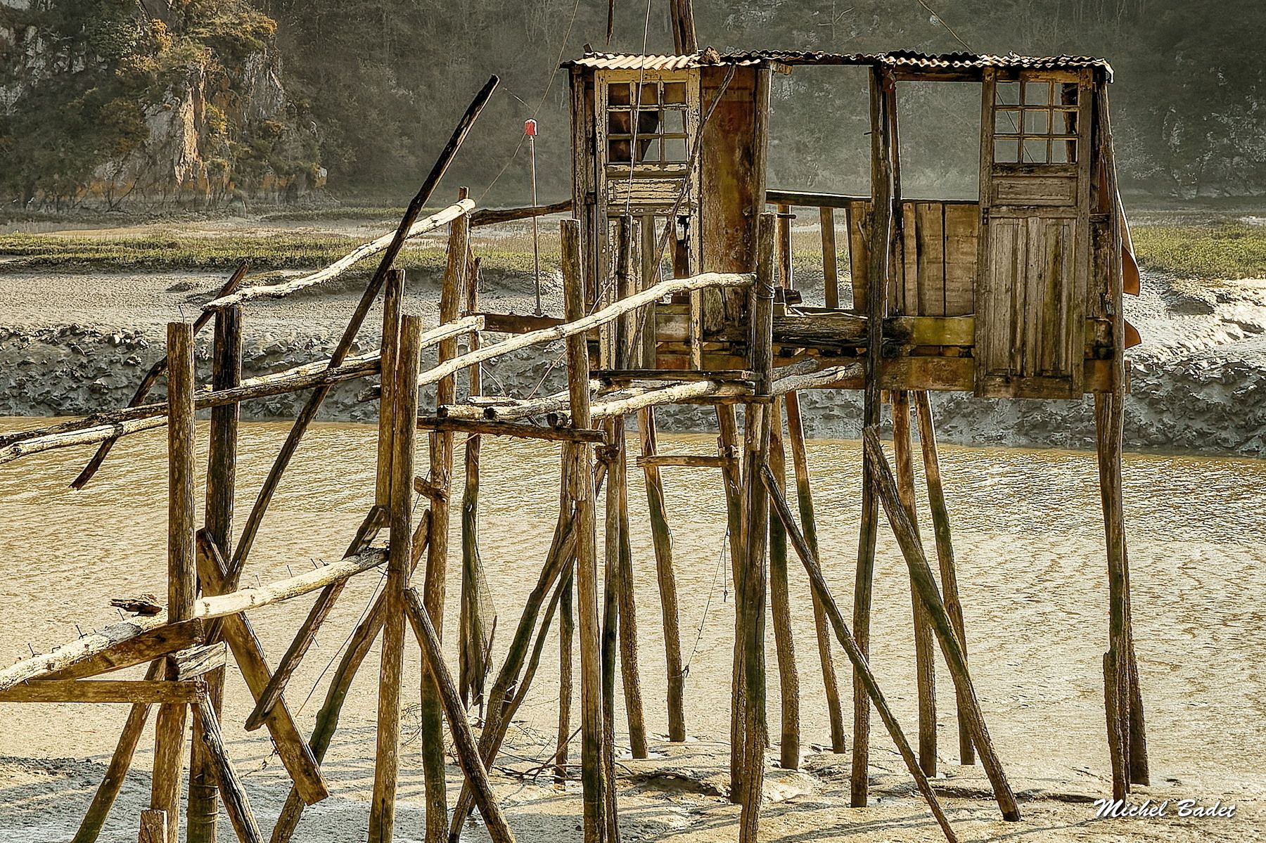 La Rance - Les cabanes à carrelets, France