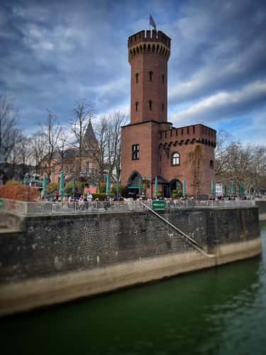 New vs old in Cologne