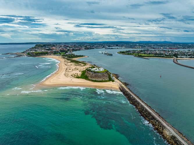 Nobbys Lighthouse and breakwater, Newcastle, NSW