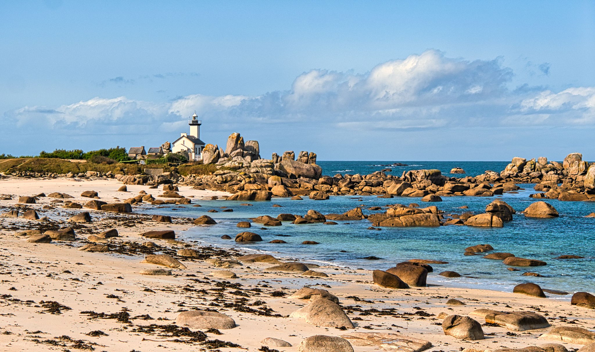Phare du Pontusval, France