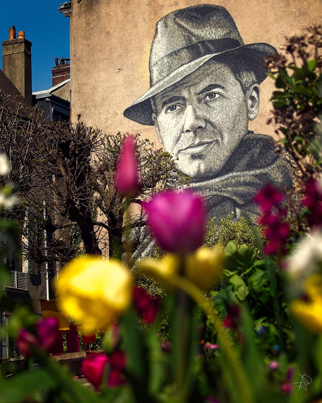 Graffiti Jean Moulin, France