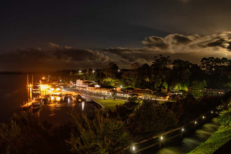 Moon st Strahan harbour, Strahan, Tasmania