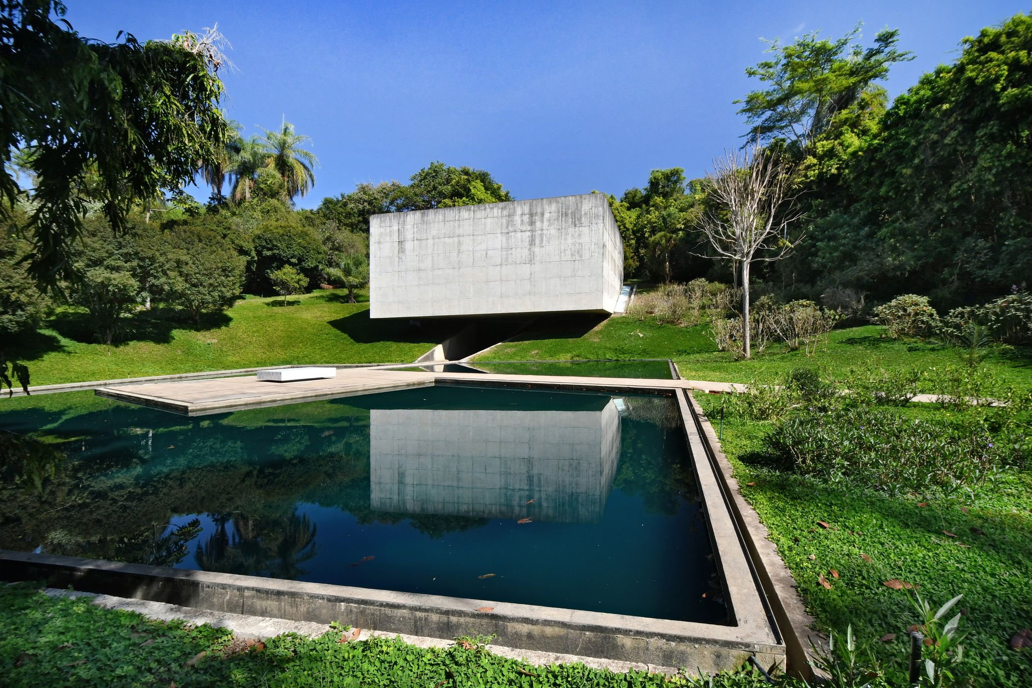 Adriana Varejão Pavilion, Brazil