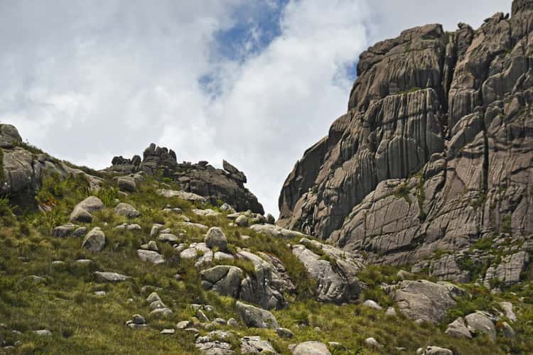 Asa do Hernes e Agulhas Negras
