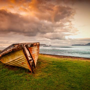 Boat Sunrise Lone Pine & Phillip Island, Norfolk Island, Norfolk Island
