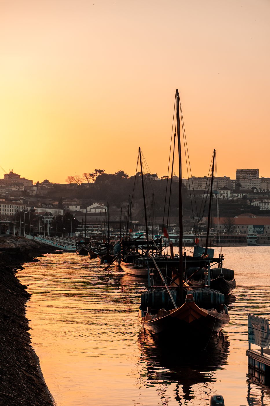 Cais da Ribeira de Gaia, Porto, Portugal