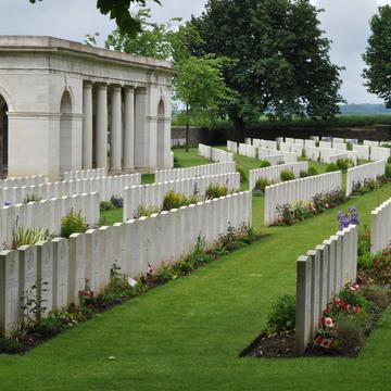 Canadian Cemetry 2, France