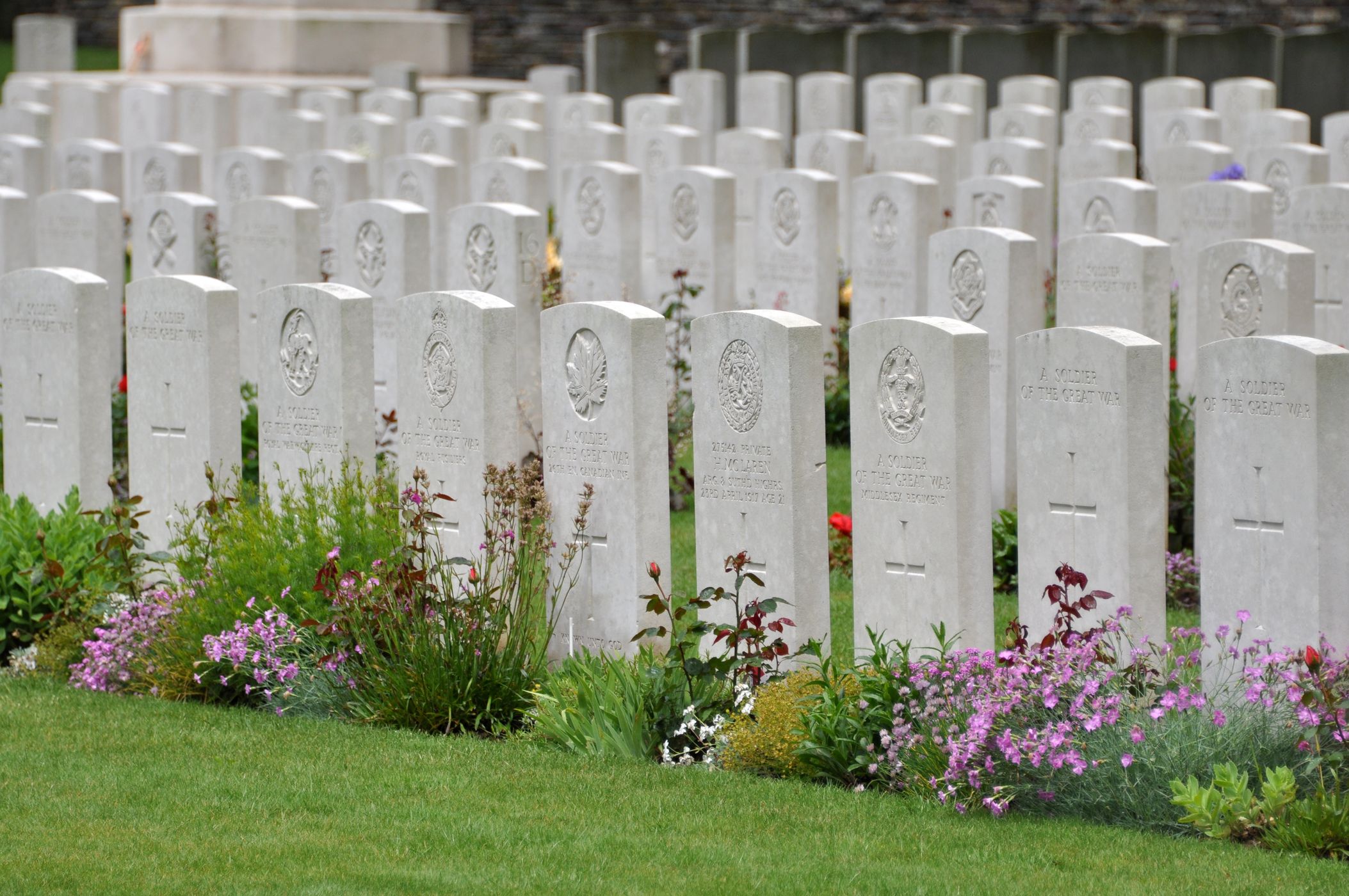 Canadian Cemetry 2, France