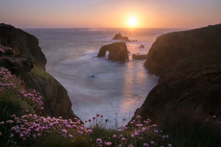 Enys Dodnan Arch