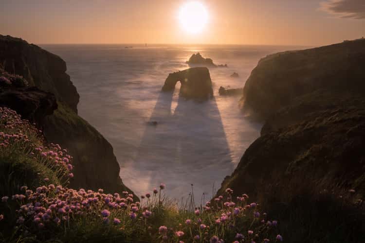 Enys Dodnan Arch
