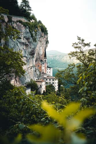 Basilica Madonna della Corona, Veneto