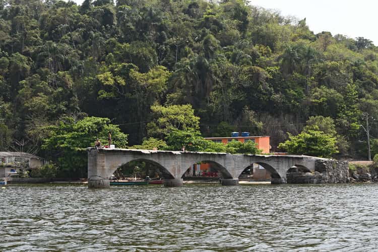 Kazeka Bridge
