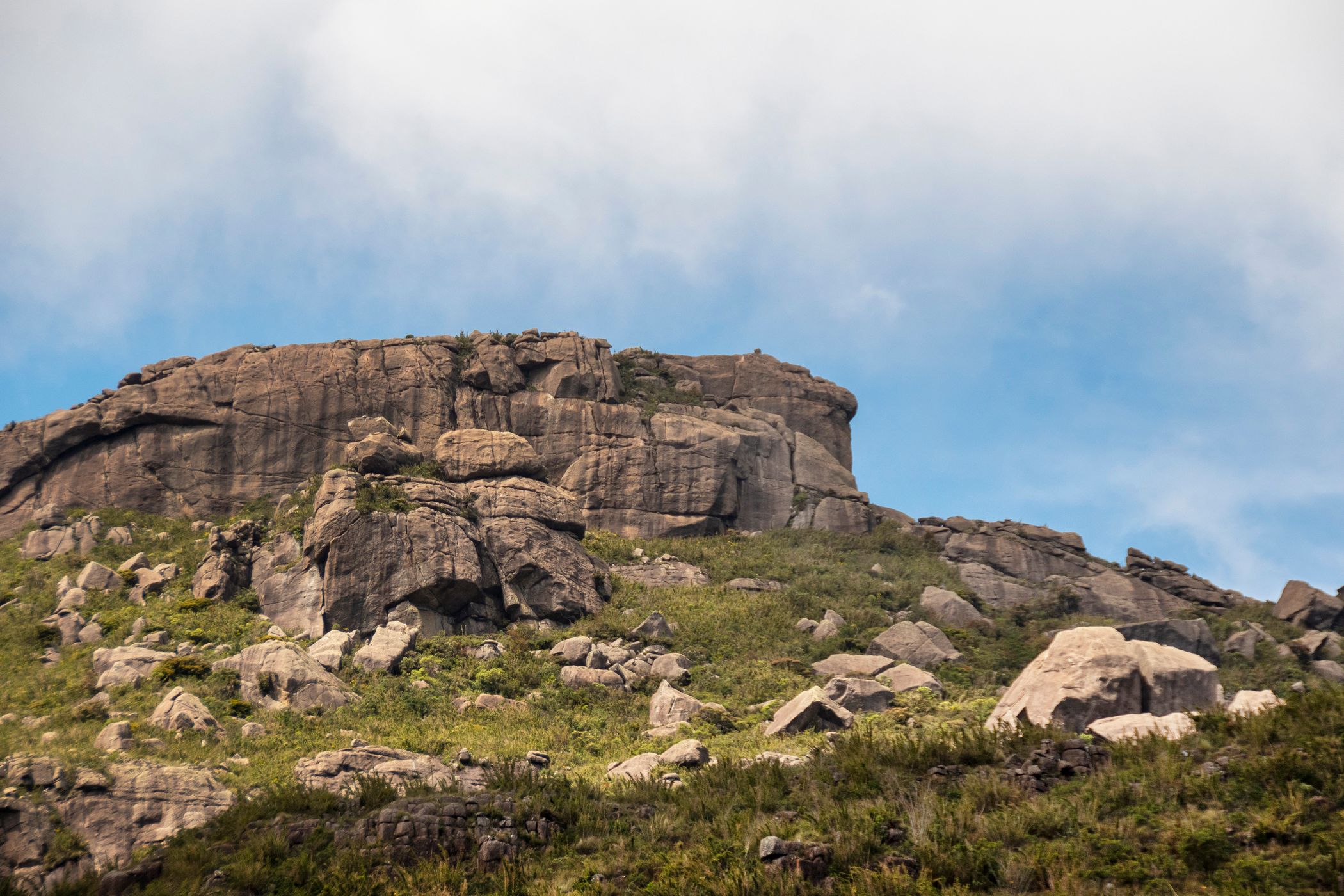 Morro do couto, Brazil
