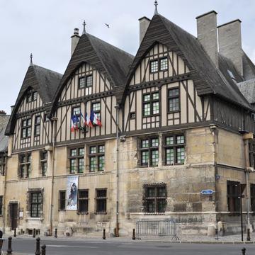 Musée-Hôtel Le Vergeur, France