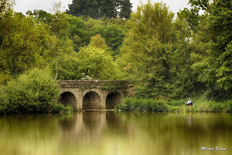 Old bridge on Le Néal
