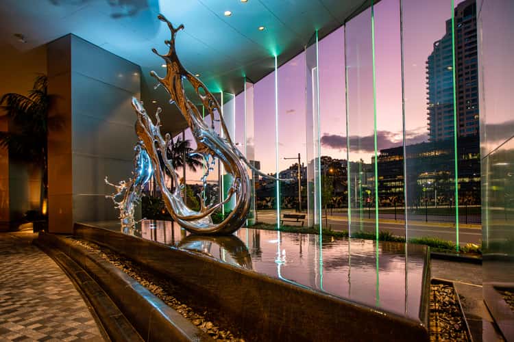 Sculpture Crown Towers Hotel, Sydney, New South Wales