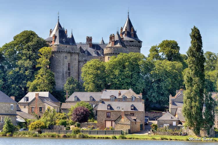The castle of Combourg and the pond