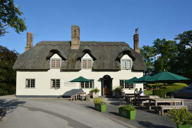 The Three Horseshoes