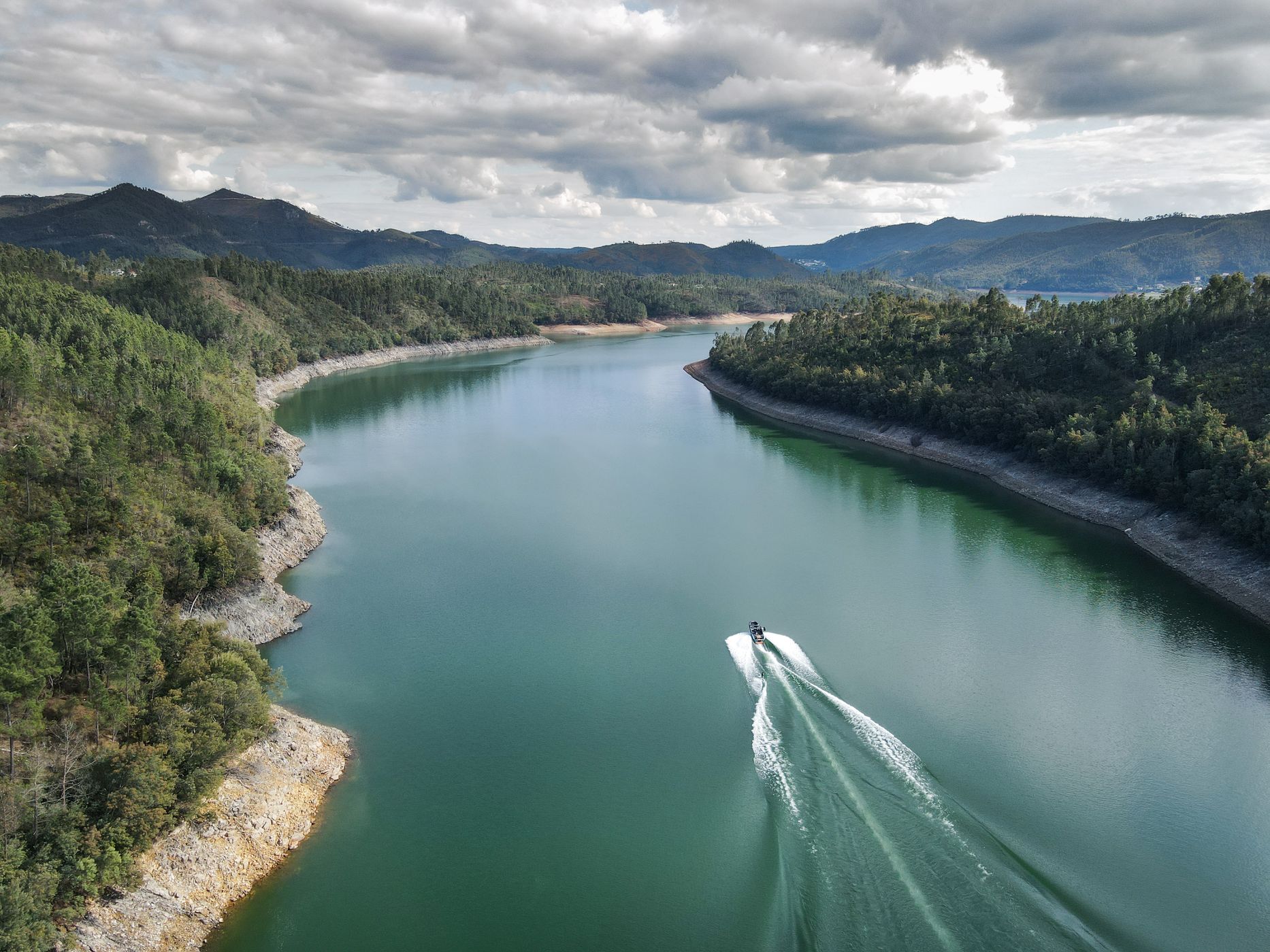 Zêzere River in Dornes, Portugal