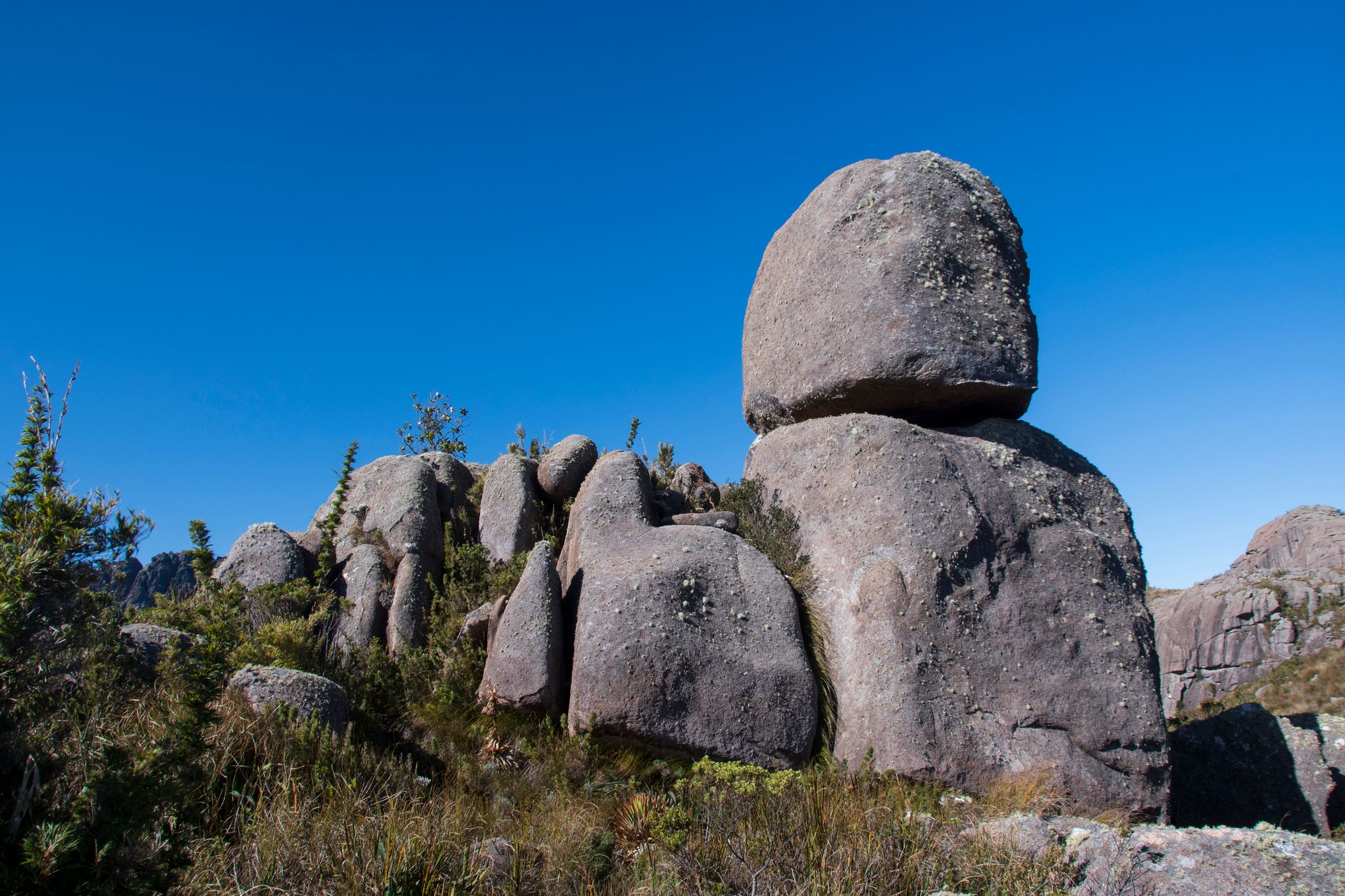 Couto Prateleiras Trail, Brazil
