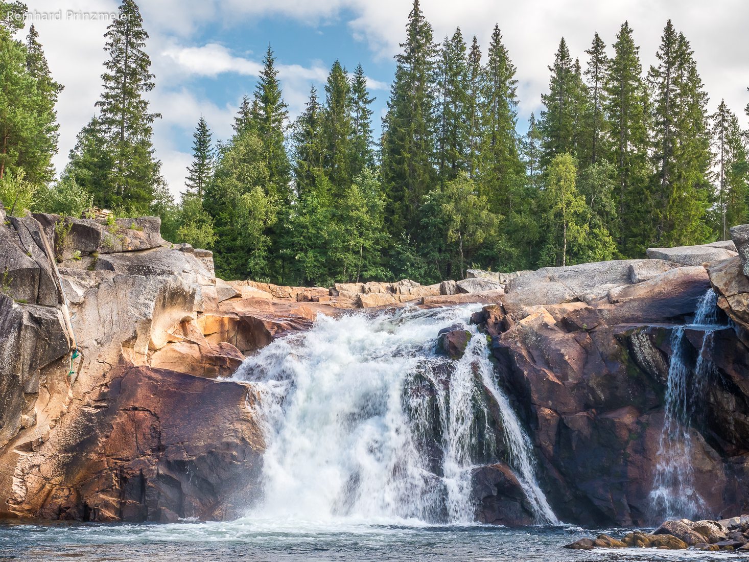 Eafossen (Hyttfossen) Waterfall, Norway
