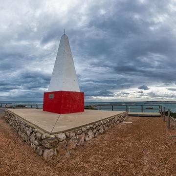 Fishermen's Memorial Lookout & Obelisk, Port Denison, WA, Australia