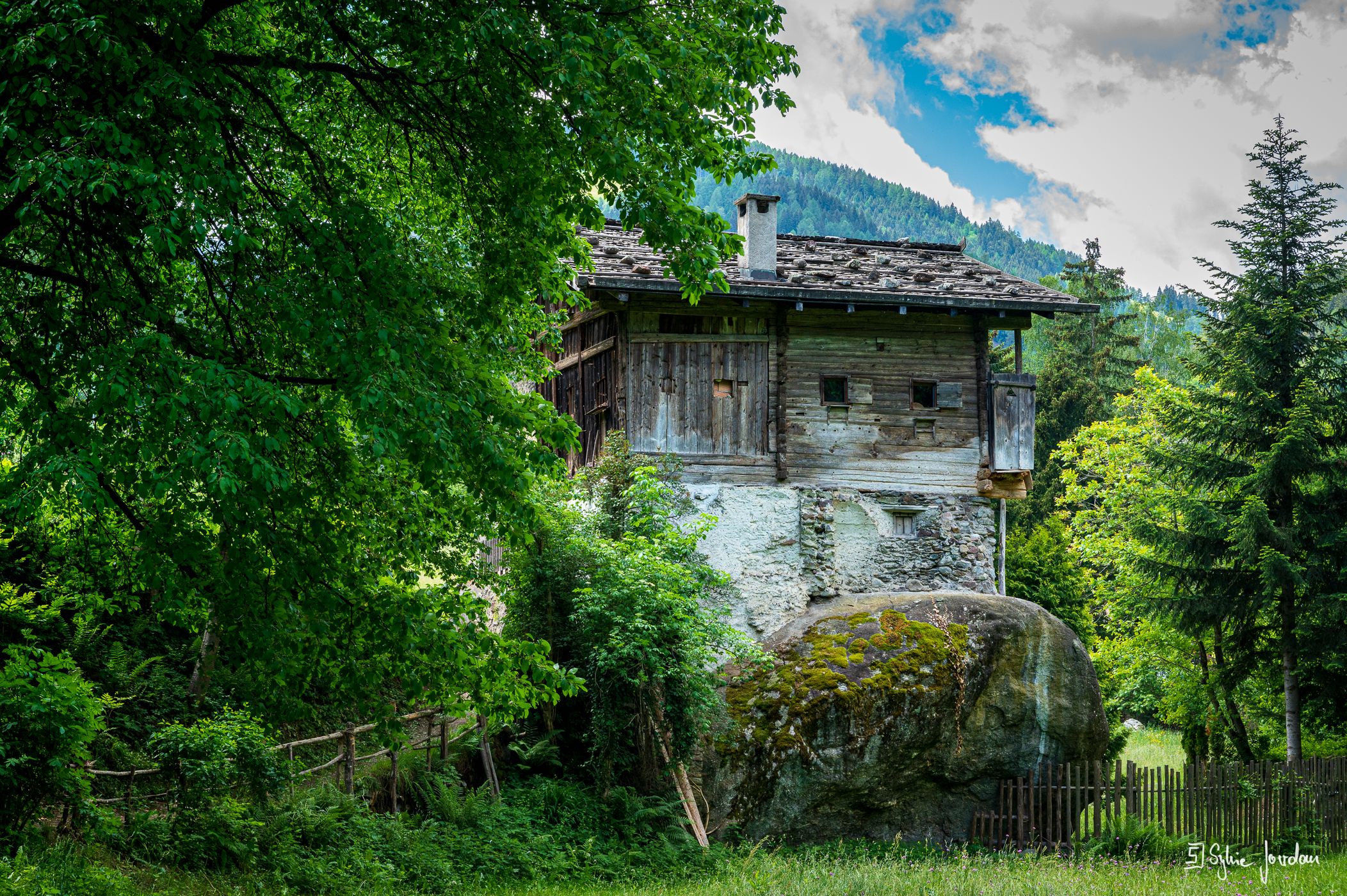 Häuserl am Stoan, St Pankraz, Italy