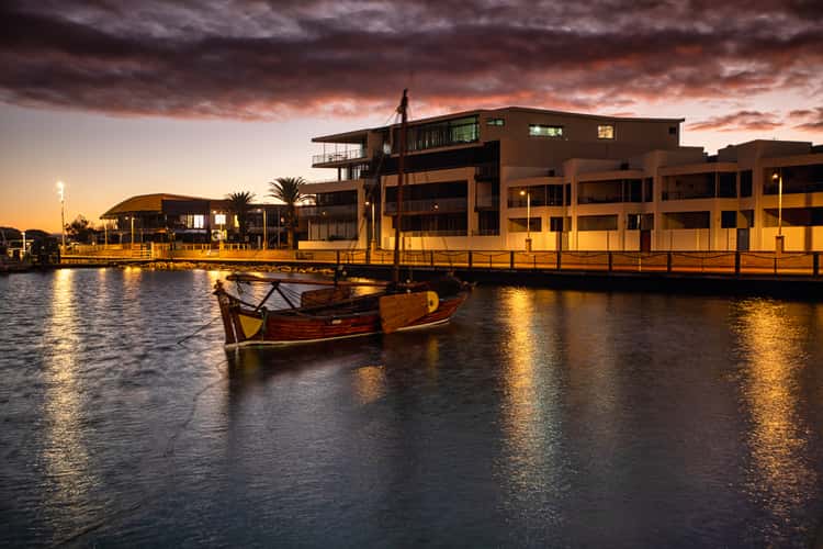 Old Boat sunrise Geralton, Western Australia