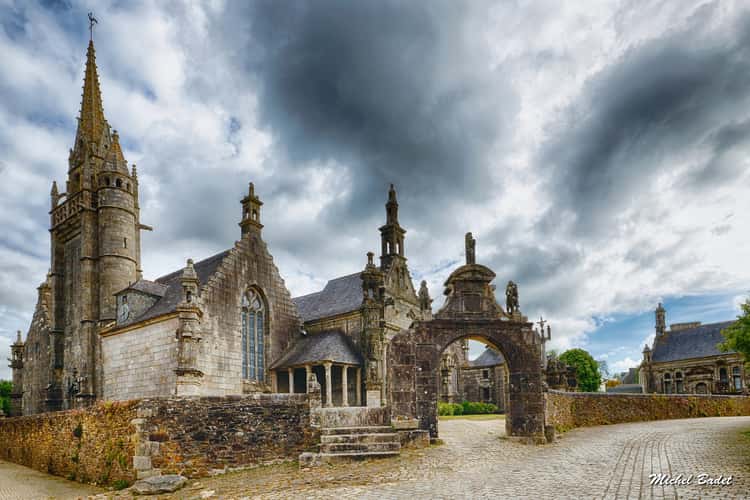 Parish close of Guimiliau