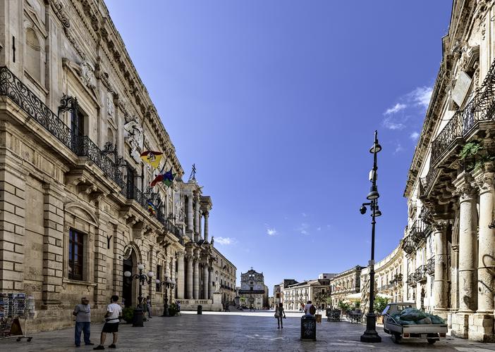 Piazza Duomo Syracus