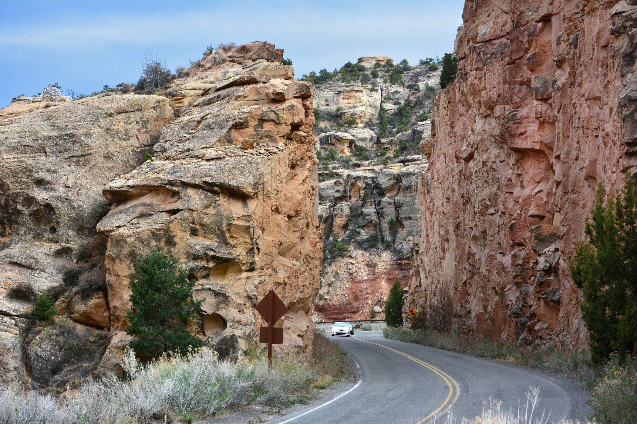 Tunnel - Monument Road, USA