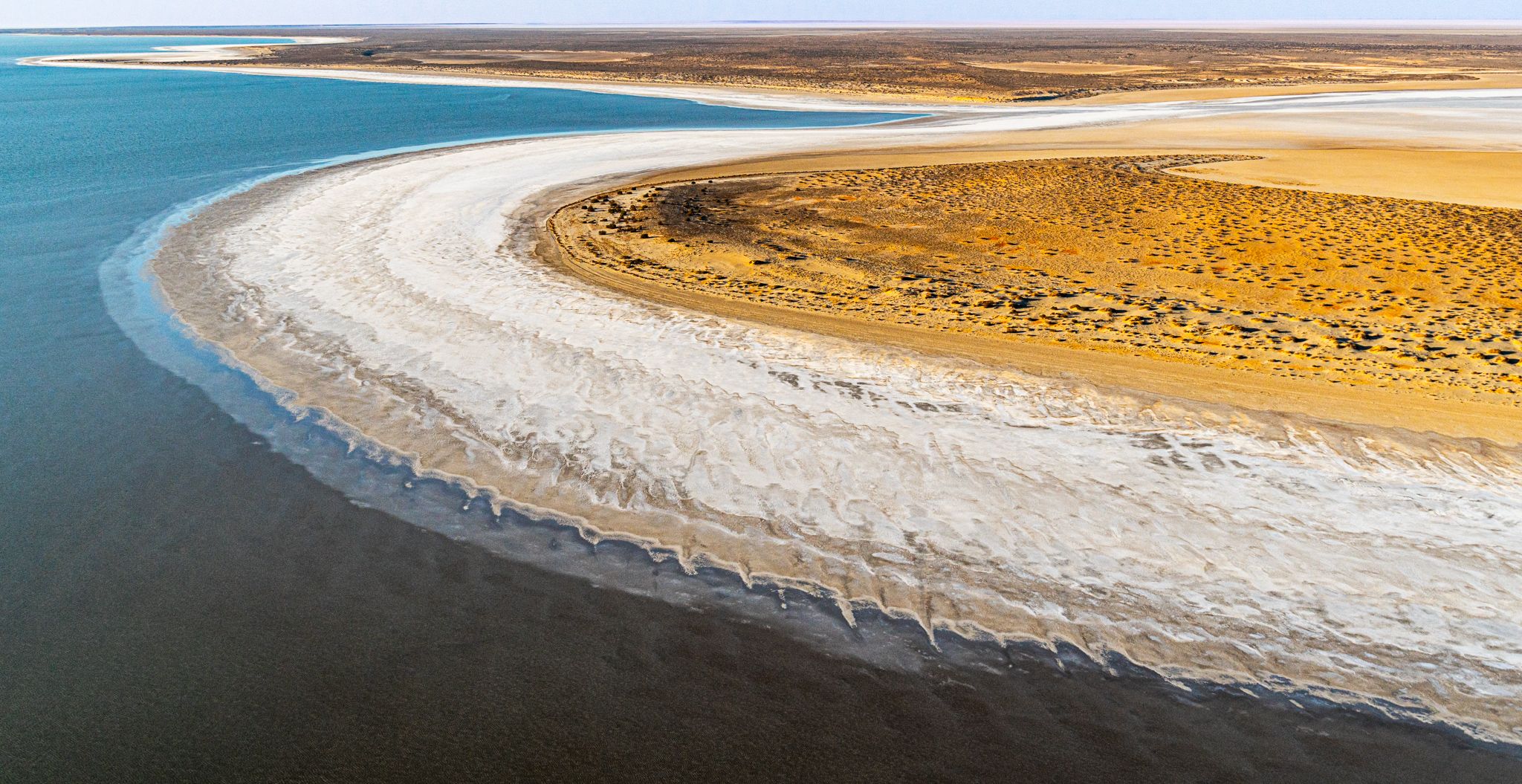 Kati Thanda- Lake Eyre Elliot Price Shoreline, Australia