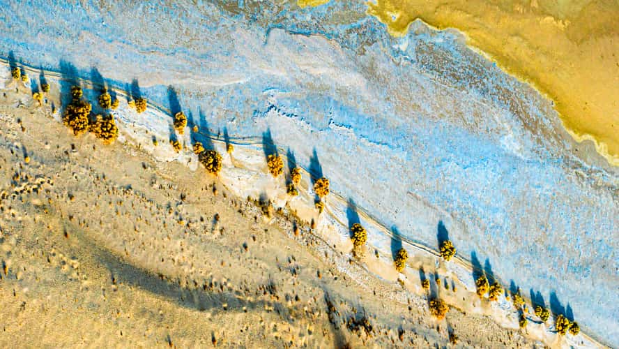 Kati Thanda-Lake Eyre Shoreline