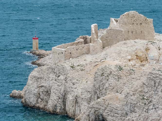 Paški most Beacon