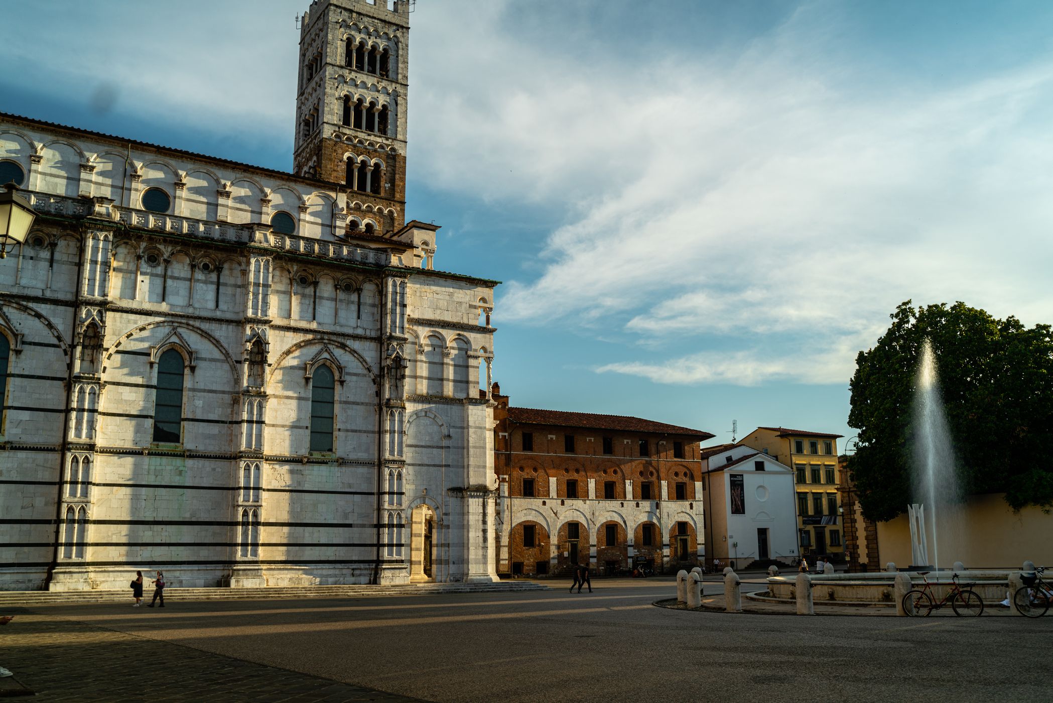 Piazza Antelminelli, Italy