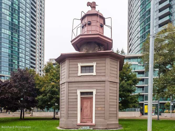 Queen’s Wharf Lighthouse