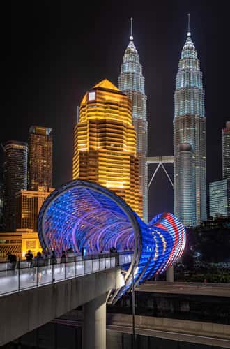 Saloma bridge