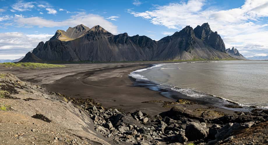 Vestrahorn from the beach, Stokkness