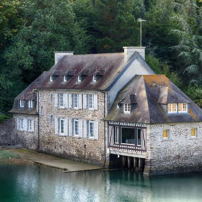 The new tide mill of La Richardais, France