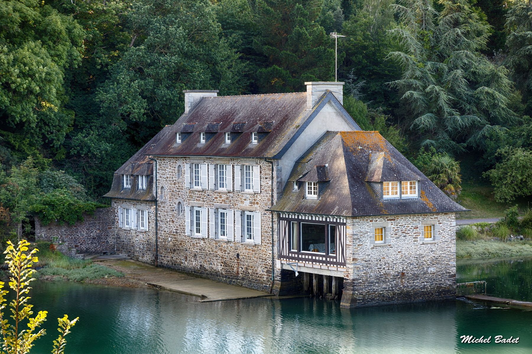 The new tide mill of La Richardais, France