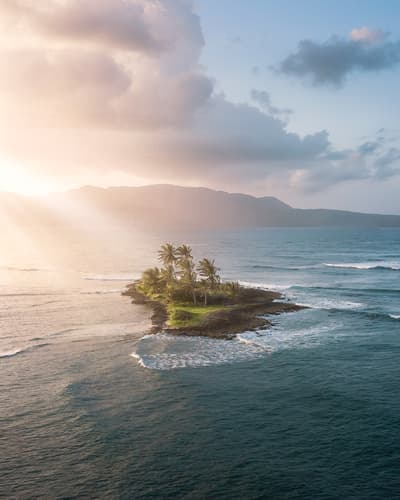 Cayo Levantado, Las Galeras [drone]
