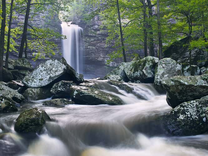 Cedar Falls in Petit Jean State Park