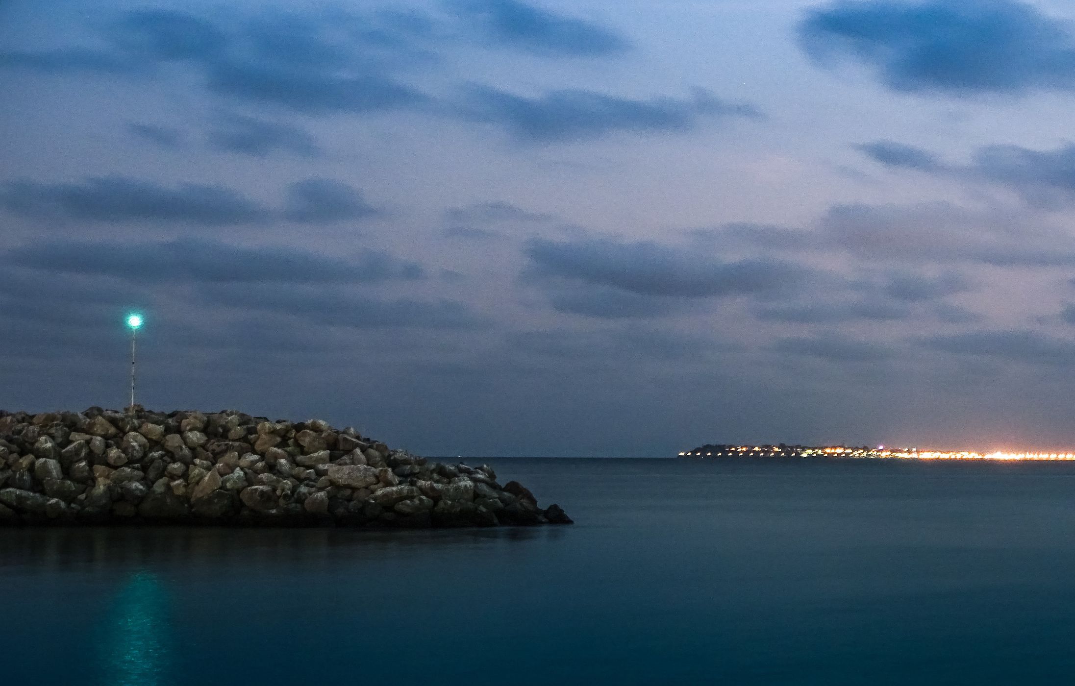 Marina Dinevi, Bulgaria